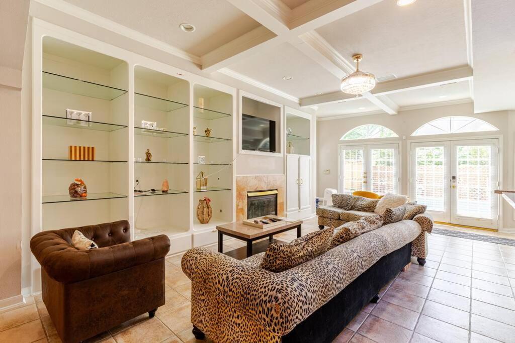 Insperit Home At Galleria With Heated Pool Spa Houston Exterior foto